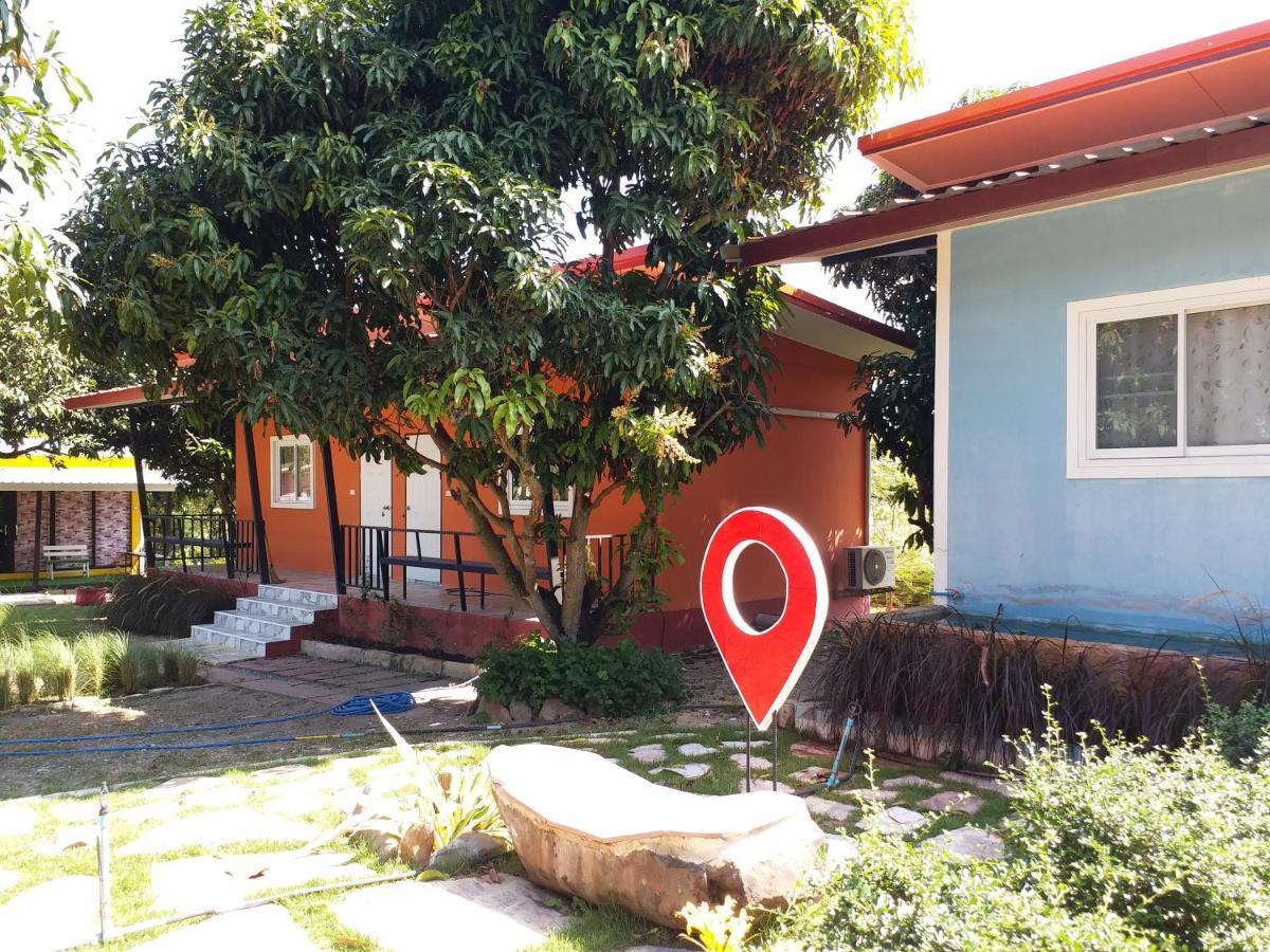 Baan Hin Sai Suay Hotel Nong Sarai Exterior foto